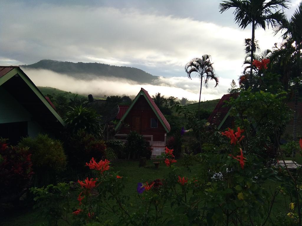 Hotel Phunaya Khao Kho Pokoj fotografie